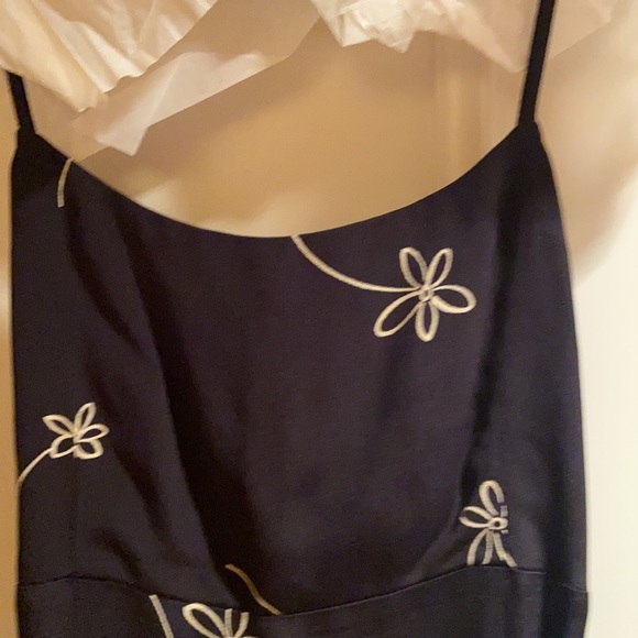 Ladies sun dress - Picture 2 of 5